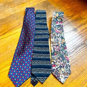 Van Heusen And Stafford Silk And Cotton Tie Lot Of 3